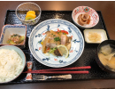 食堂では、1日3食お食事をご提供しています(予約制)